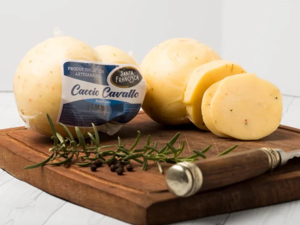 QUESO Caccio Cavallo Pasta Hilada x 500grs